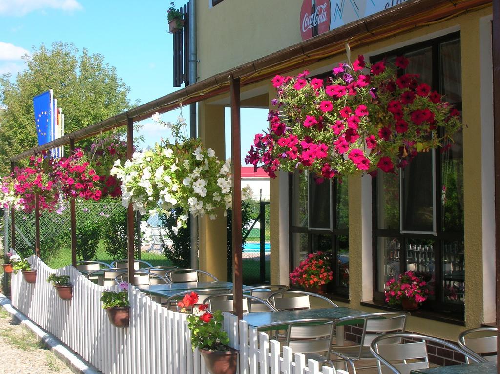 Camping Eldorado Hotel Gilău Eksteriør billede